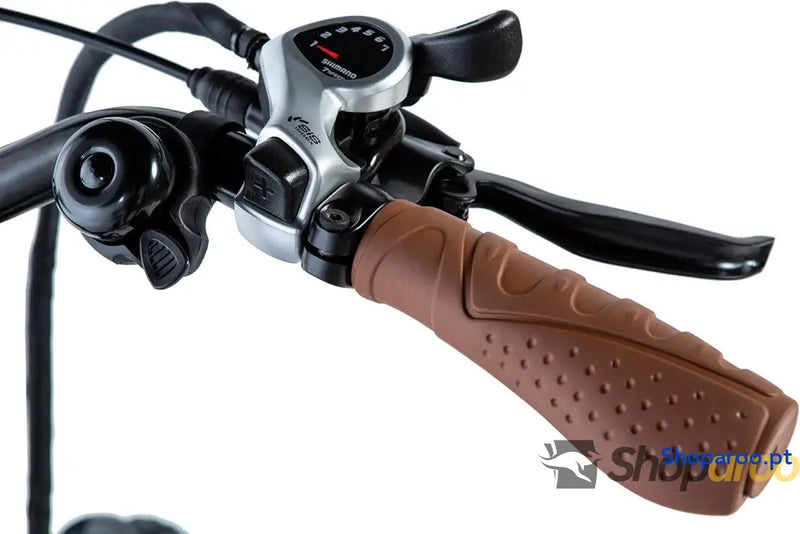 Moma Bikes Bicicleta elétrica urbana Ebike alumínio Shimano 7 v travões de disco hidráulicos bateria lítio 36 V 16 Ah