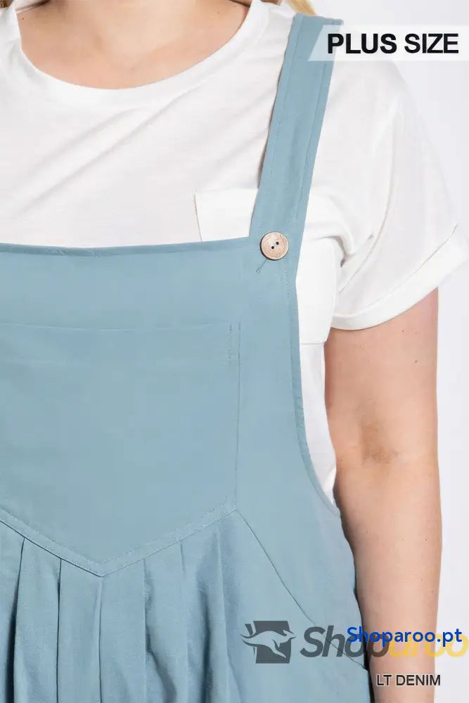 Pintuck detail overall with side pockets