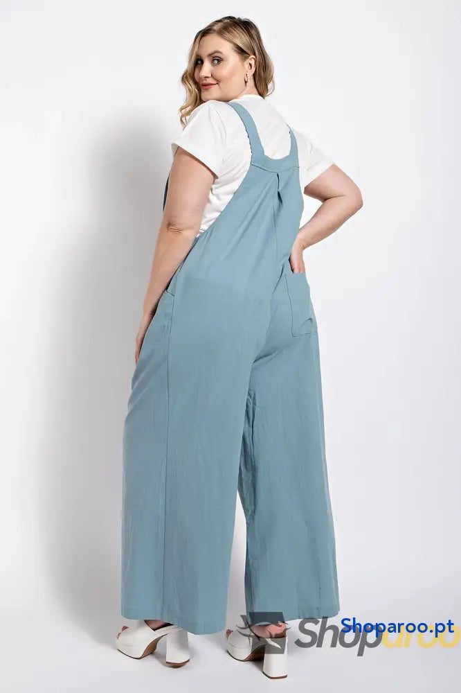 Pintuck detail overall with side pockets