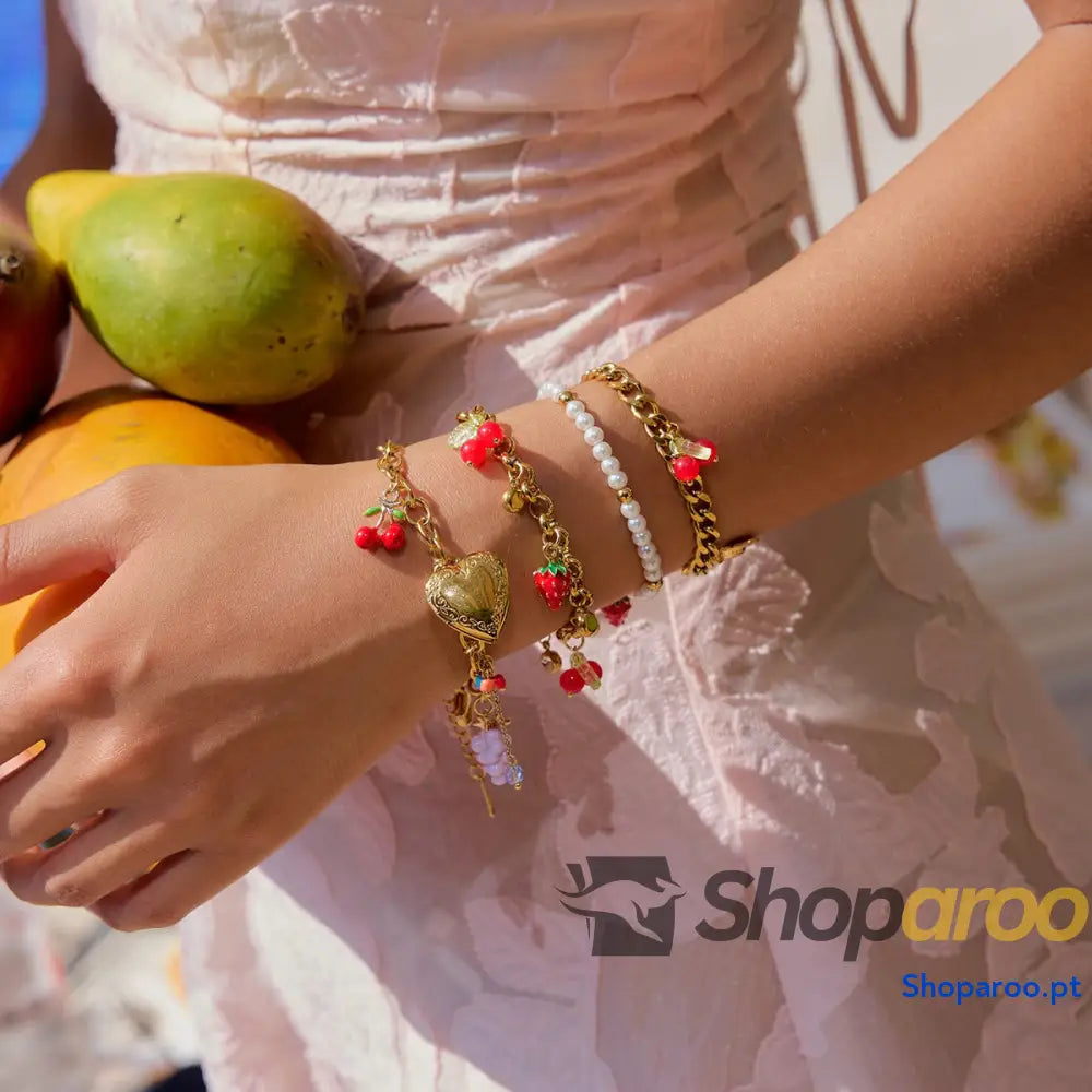 Pulseira de Pérolas Luxuosas em Ouro 18K (Banhado)