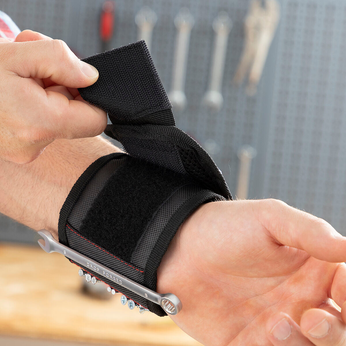 Pulsera magnética para bricolaje WrisTool InnovaGoods