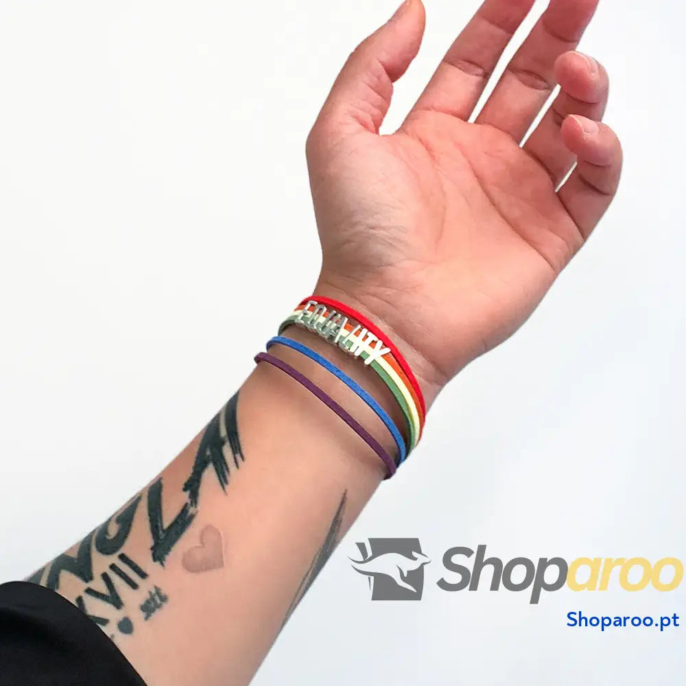 Pulseira Multicamadas Arco-Íris com Letras LGBT