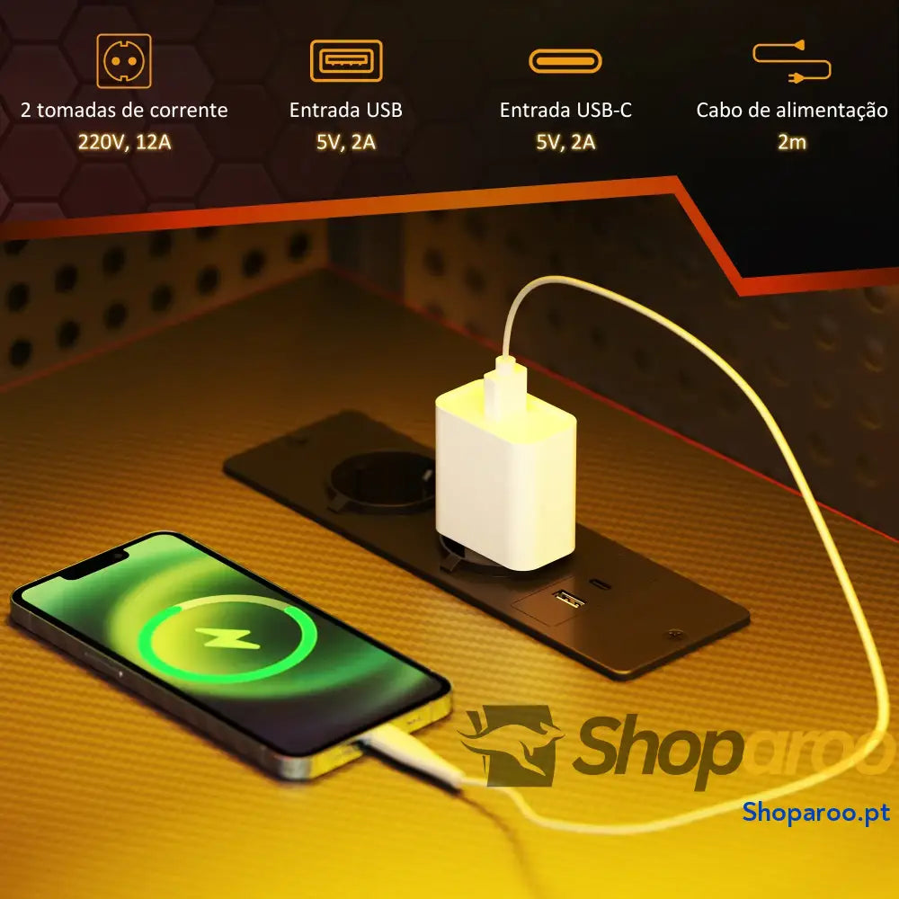 Secretária Gaming com Luzes LED 100x50 cm de Fibra Carbono Tomadas Corrente e Controlo Remoto Preto