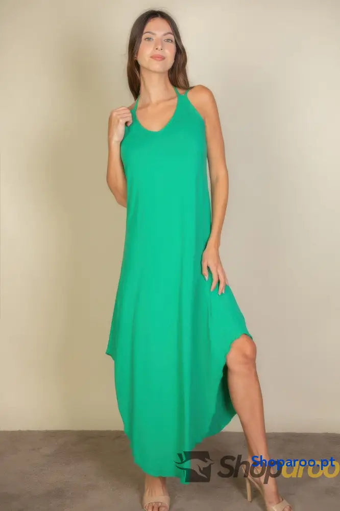 Vestido solto com alça dupla e alças finas