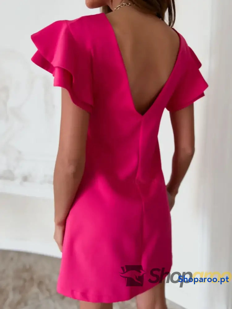 Vestido curto de manga curta com folhos em camadas