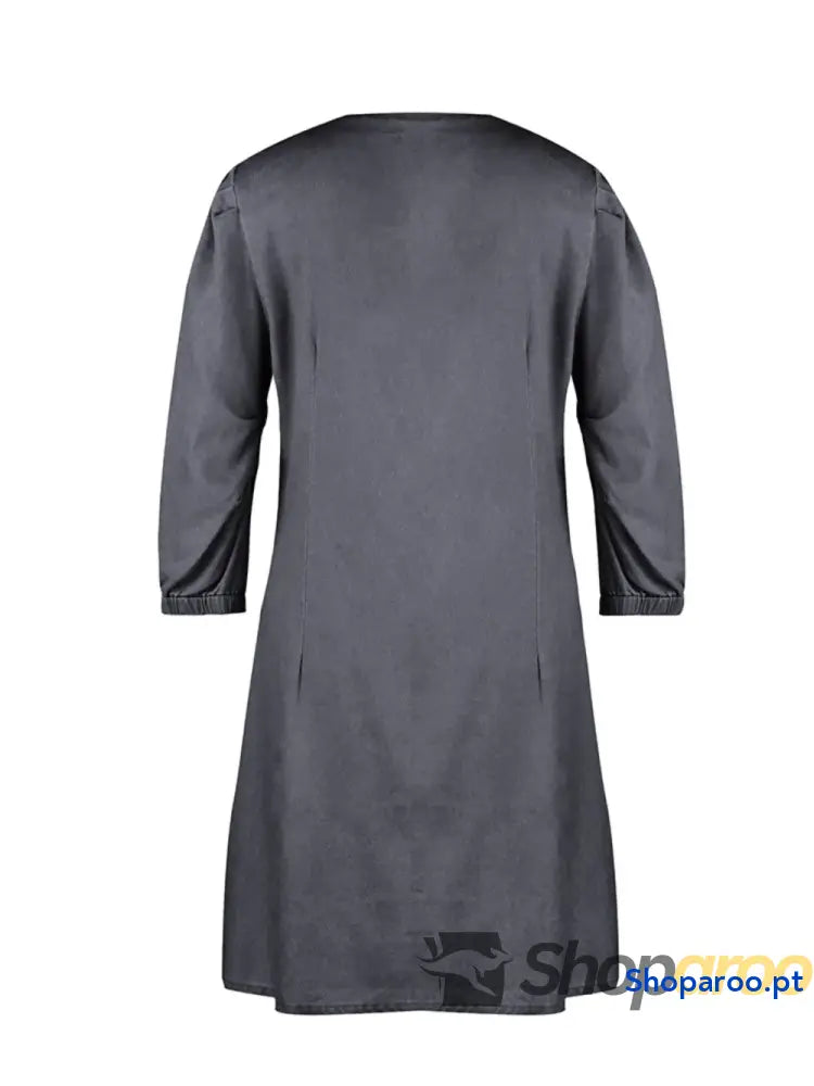 Vestido de manga curta com decote em V tamanho grande