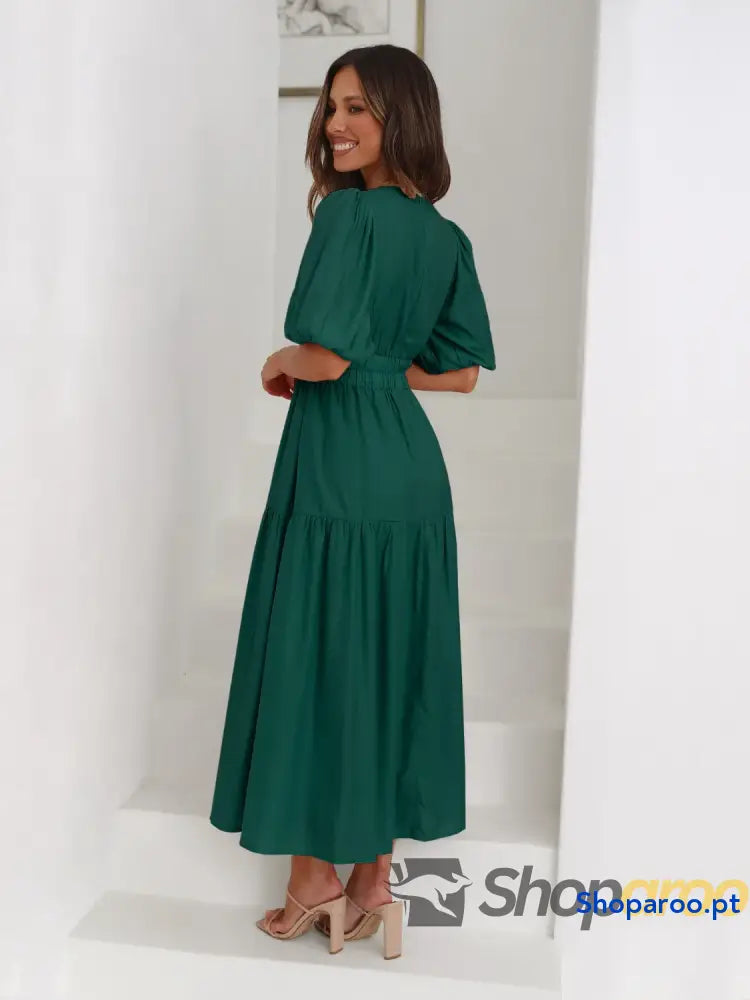 Vestido midi com sobrepeliz em camadas e meia manga
