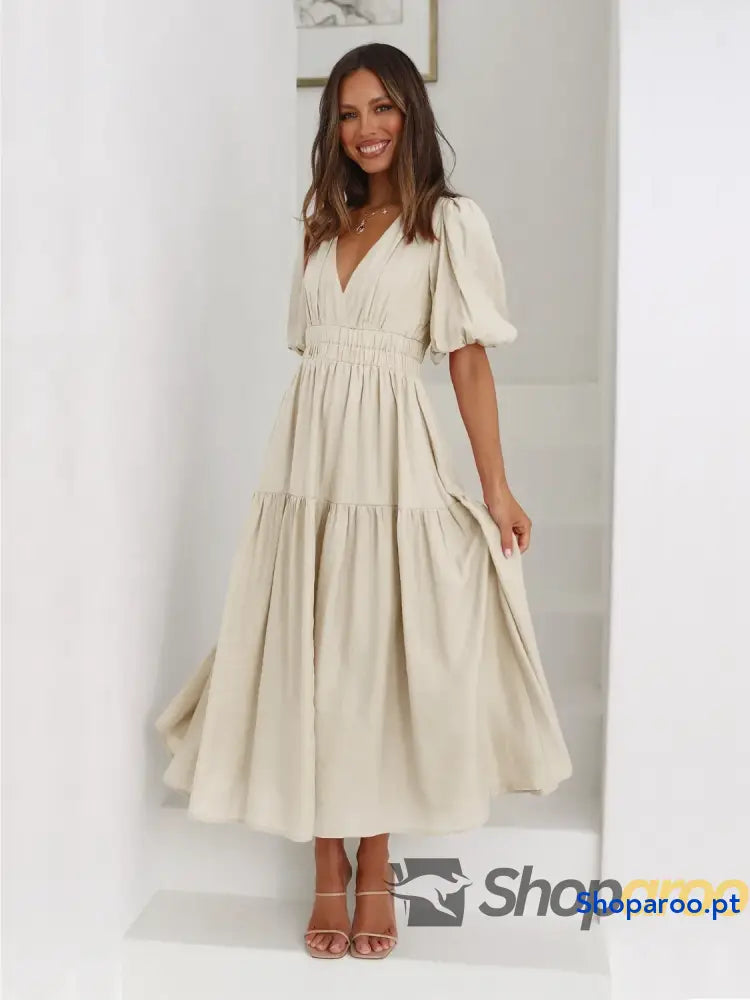Vestido midi com sobrepeliz em camadas e meia manga